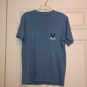 Light Blue Vineyard Vines Front Pocket T-shirt